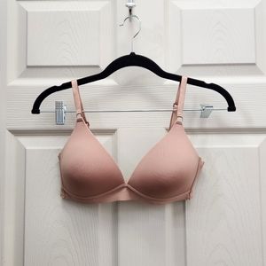 34 C stream line bra
